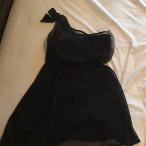 One shoulder black dress
